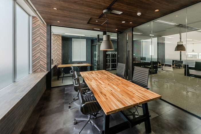 YEオフィス会議室